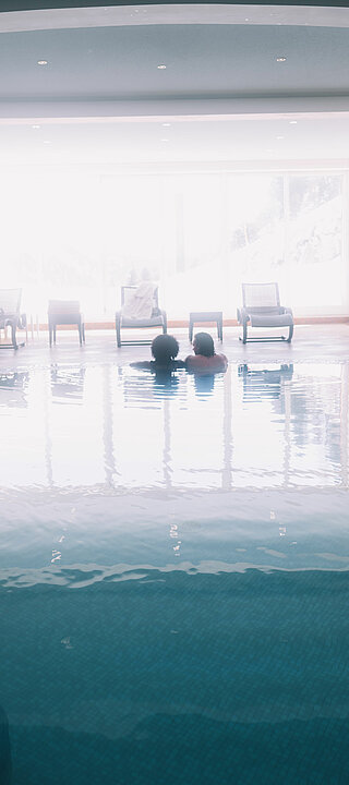 Indoor Pool im Wellnesshotel Hotel Enzian Obertauern