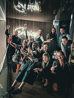 Teamfoto im Hotel Enzian in Obertauern 