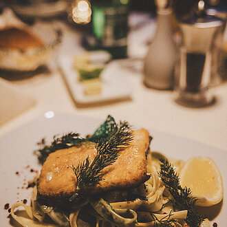 Fischgericht mit Nudeln 