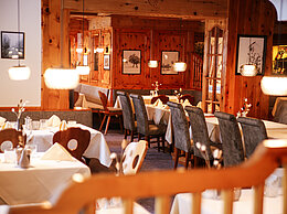 Waldstube im Restaurant in Obertauern - Hotel Enzian