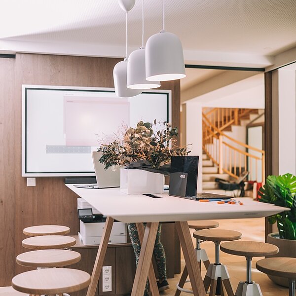 Out of office? Not quite. ️ A little work, a little mountain escape and plenty of Good Moods in between. Because who says work and vacation can’t go together? Welcome to our Workation Zone.